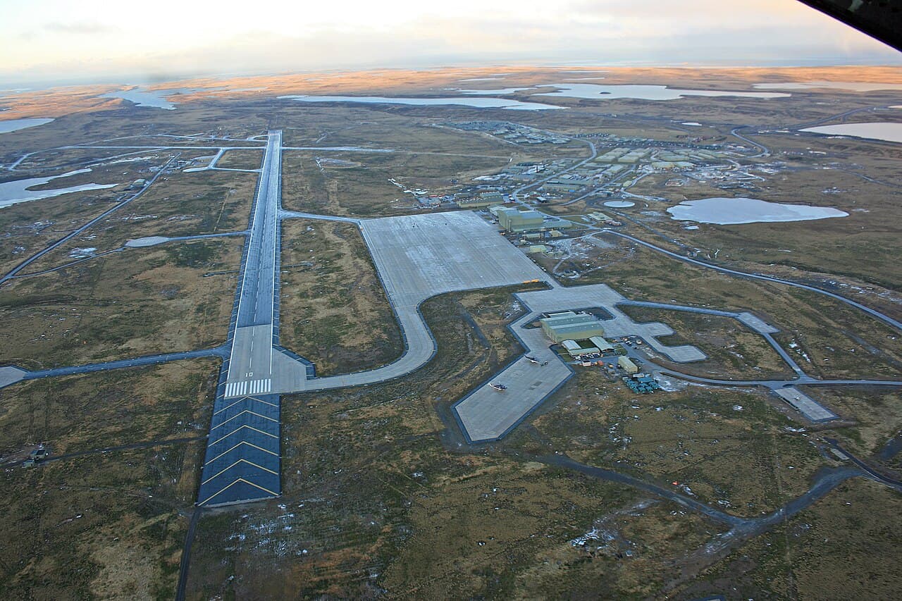 RAF Fairford Strategic Operations: Aerospace Defense, B-52 Forward Deployments & NATO Readiness