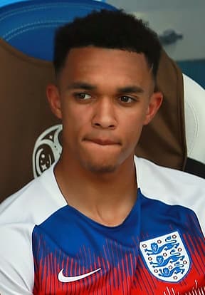 Trent Alexander-Arnold Tactical Evolution: Inverted Playmaking, Contract Dynamics & Premier League Impact